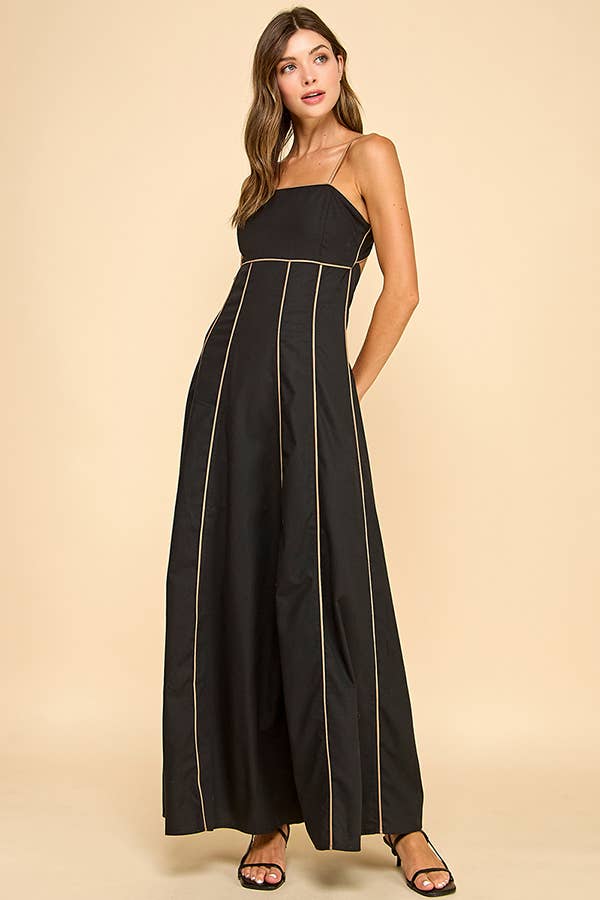 Fitted bodice with a square neckline maxi dress
