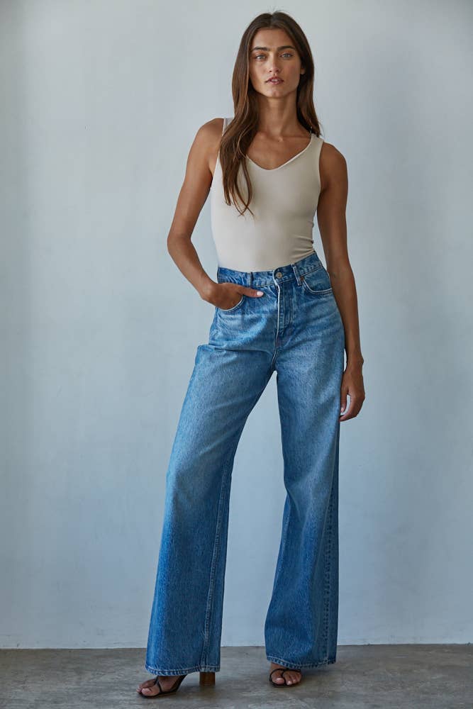 Double Layered Seamless U-V Neck Sleeveless Bodysuit
