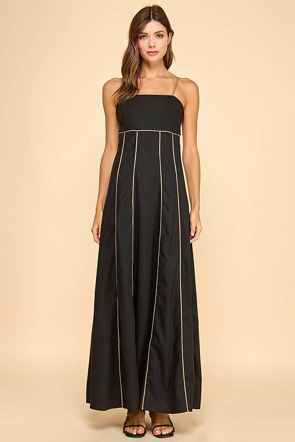Fitted bodice with a square neckline maxi dress