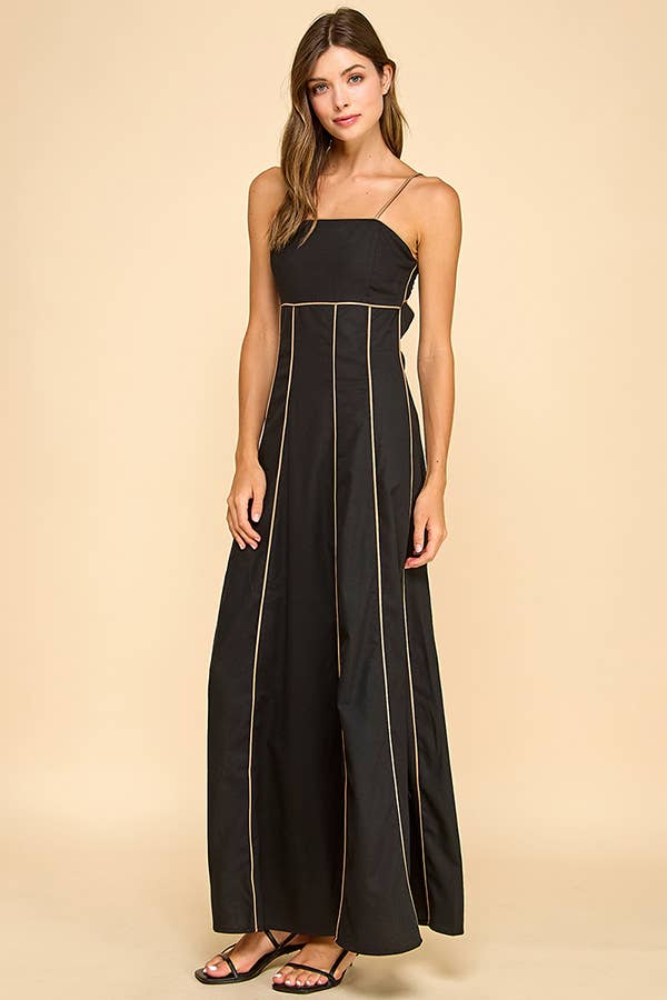 Fitted bodice with a square neckline maxi dress