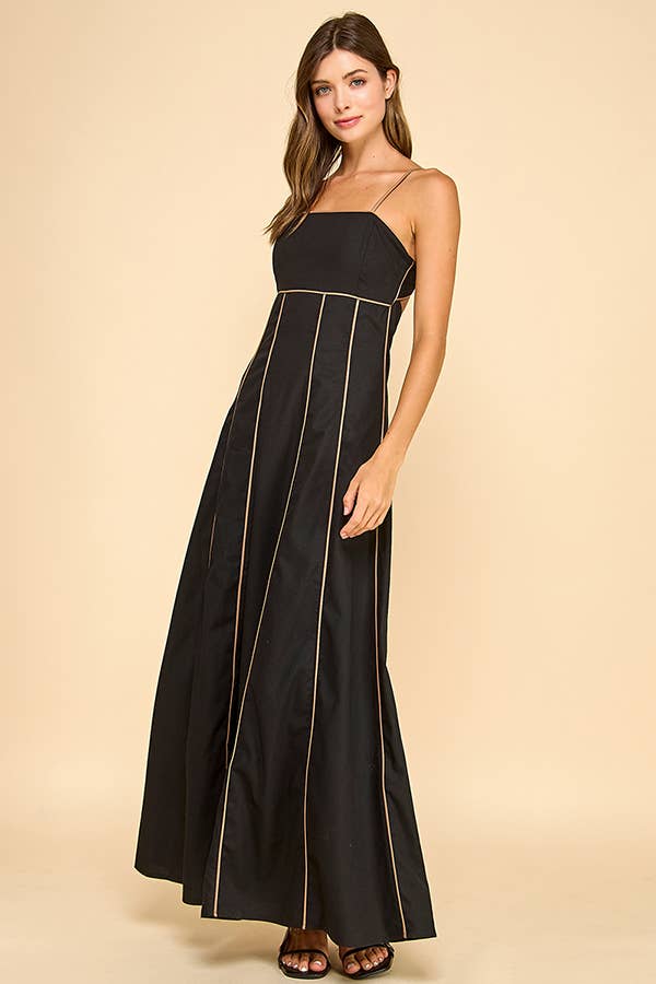 Fitted bodice with a square neckline maxi dress