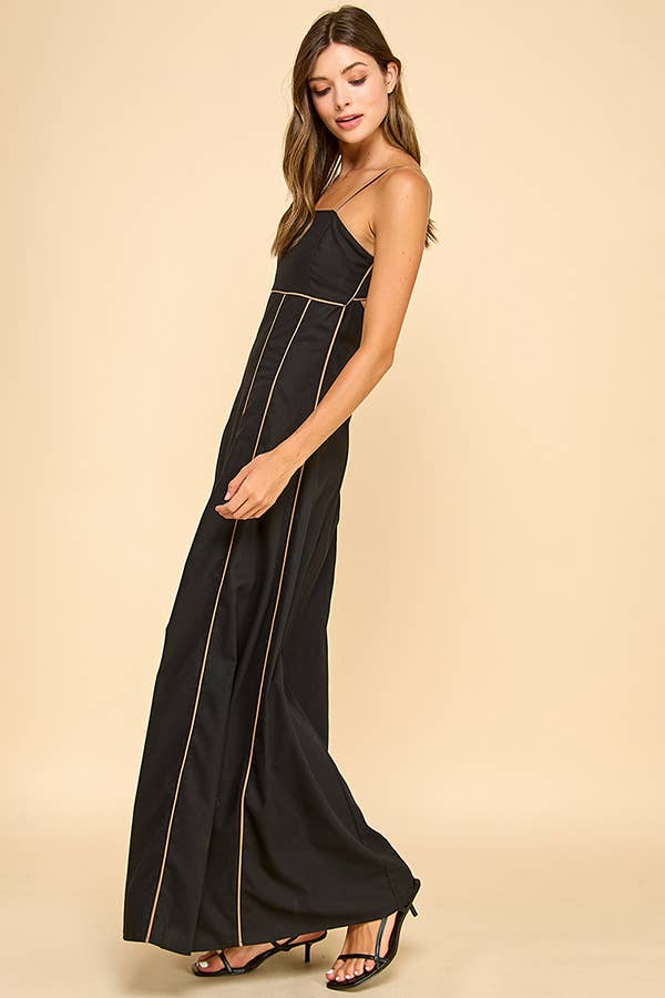 Fitted bodice with a square neckline maxi dress