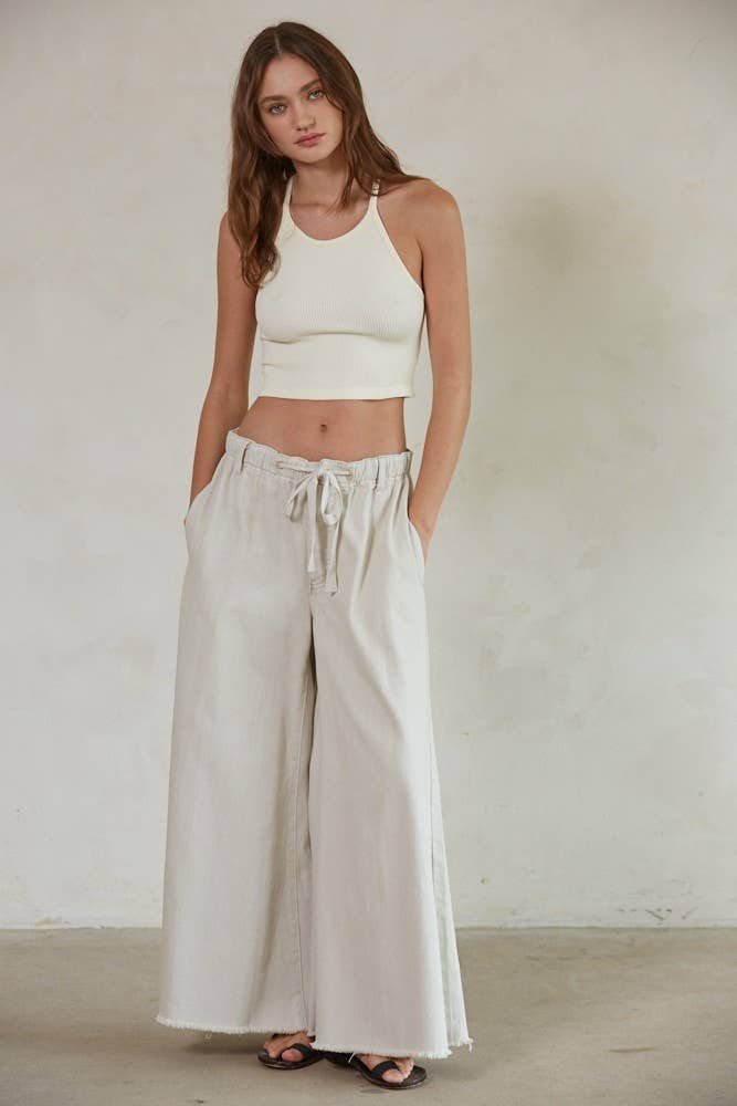 High Quality Seamless Sleeveless Halter Neck Top