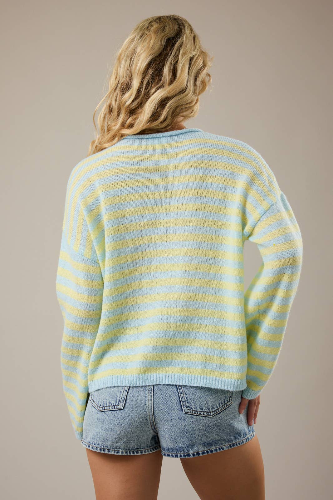 LONG SLEEVE ROLLED HEMLINE DETAIL STRIPE HALF BUTTON SWEATER