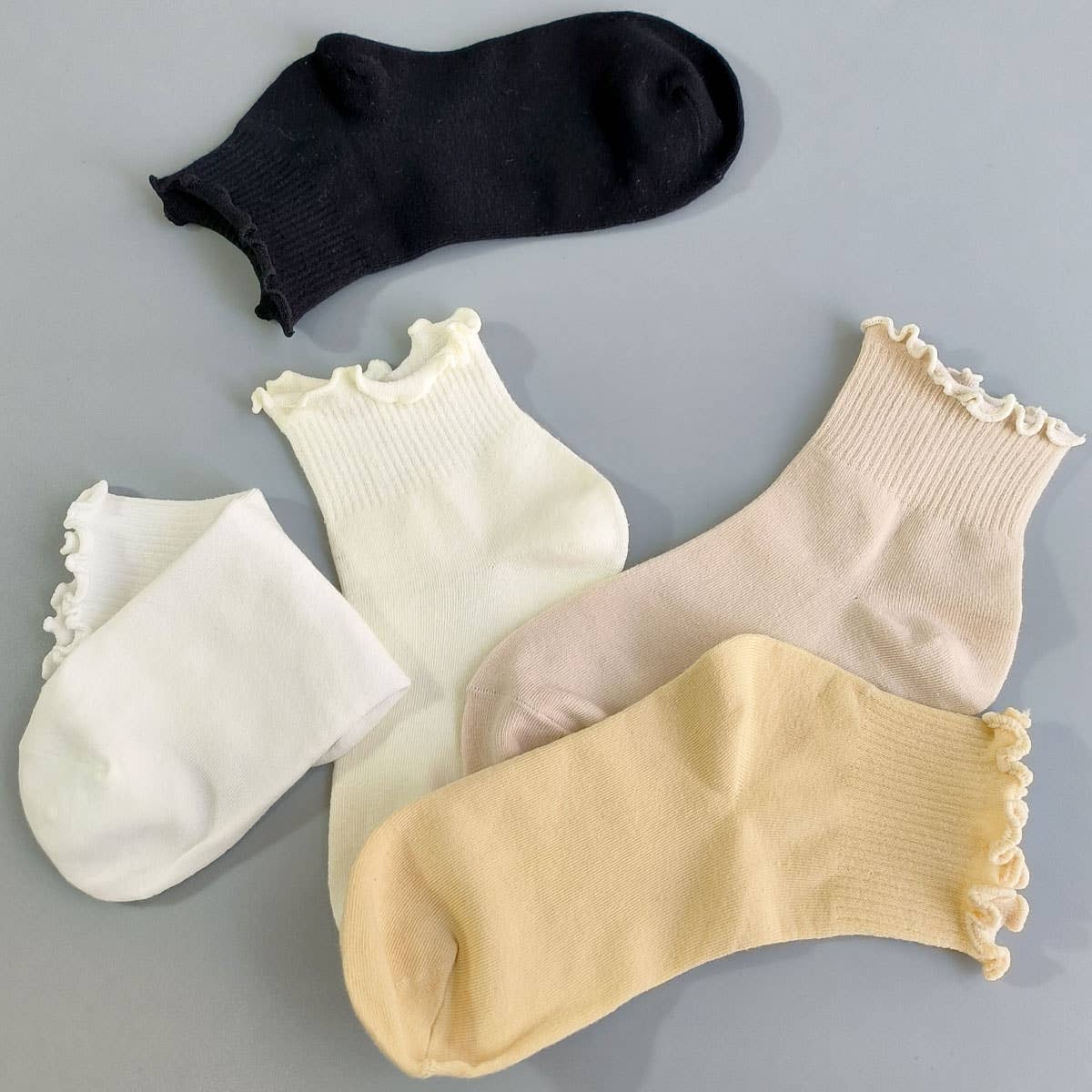 Women's Solid Color Ruffle Ankle Socks